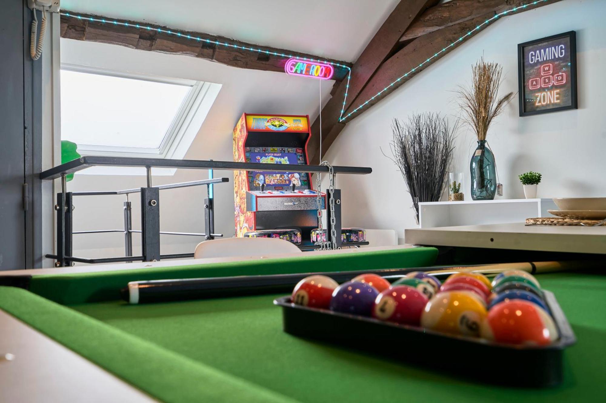 Gameclub - Les Demeures D'Adrien Apartment Carvin Bagian luar foto