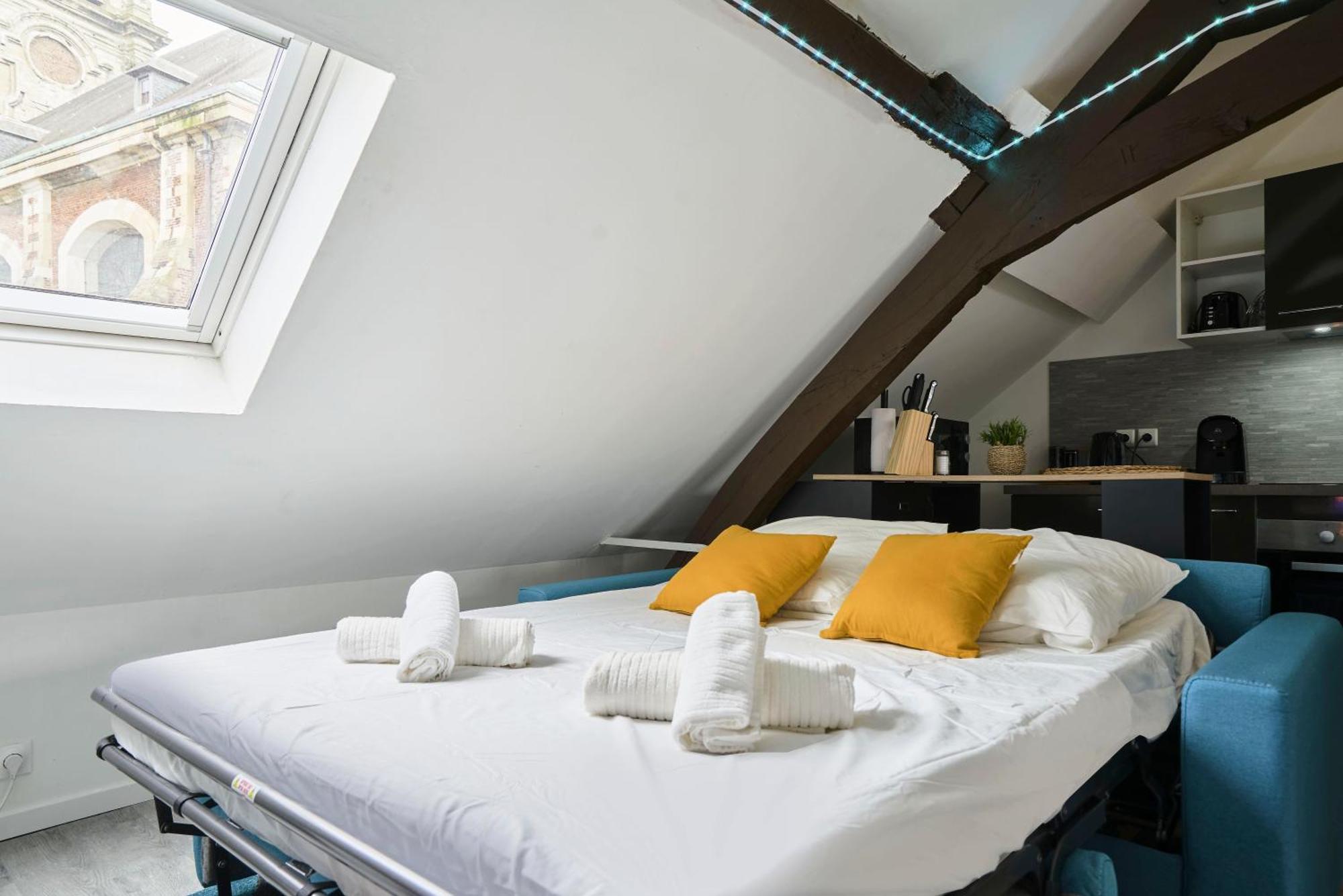 Gameclub - Les Demeures D'Adrien Apartment Carvin Bagian luar foto