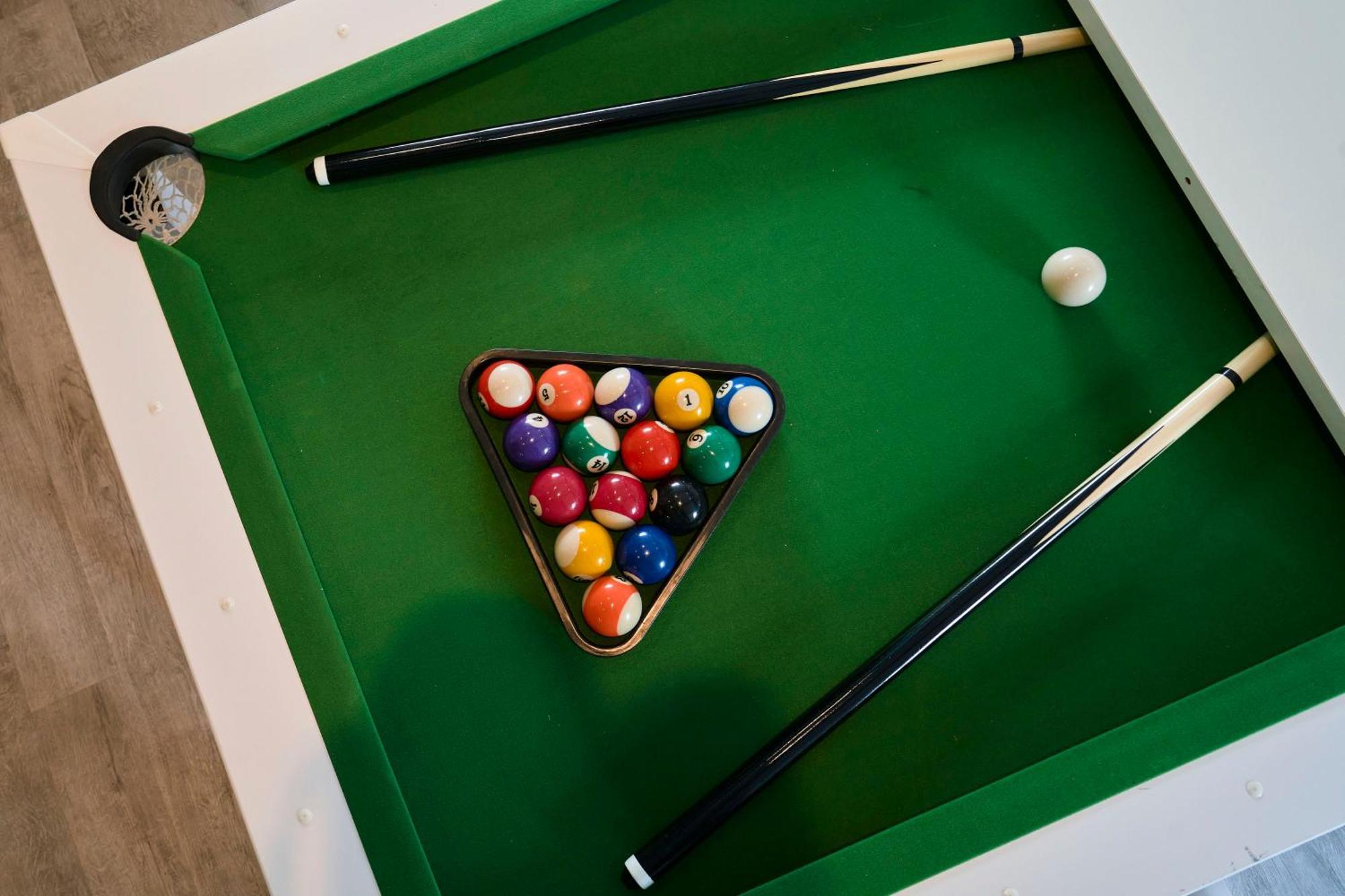 Gameclub - Les Demeures D'Adrien Apartment Carvin Bagian luar foto