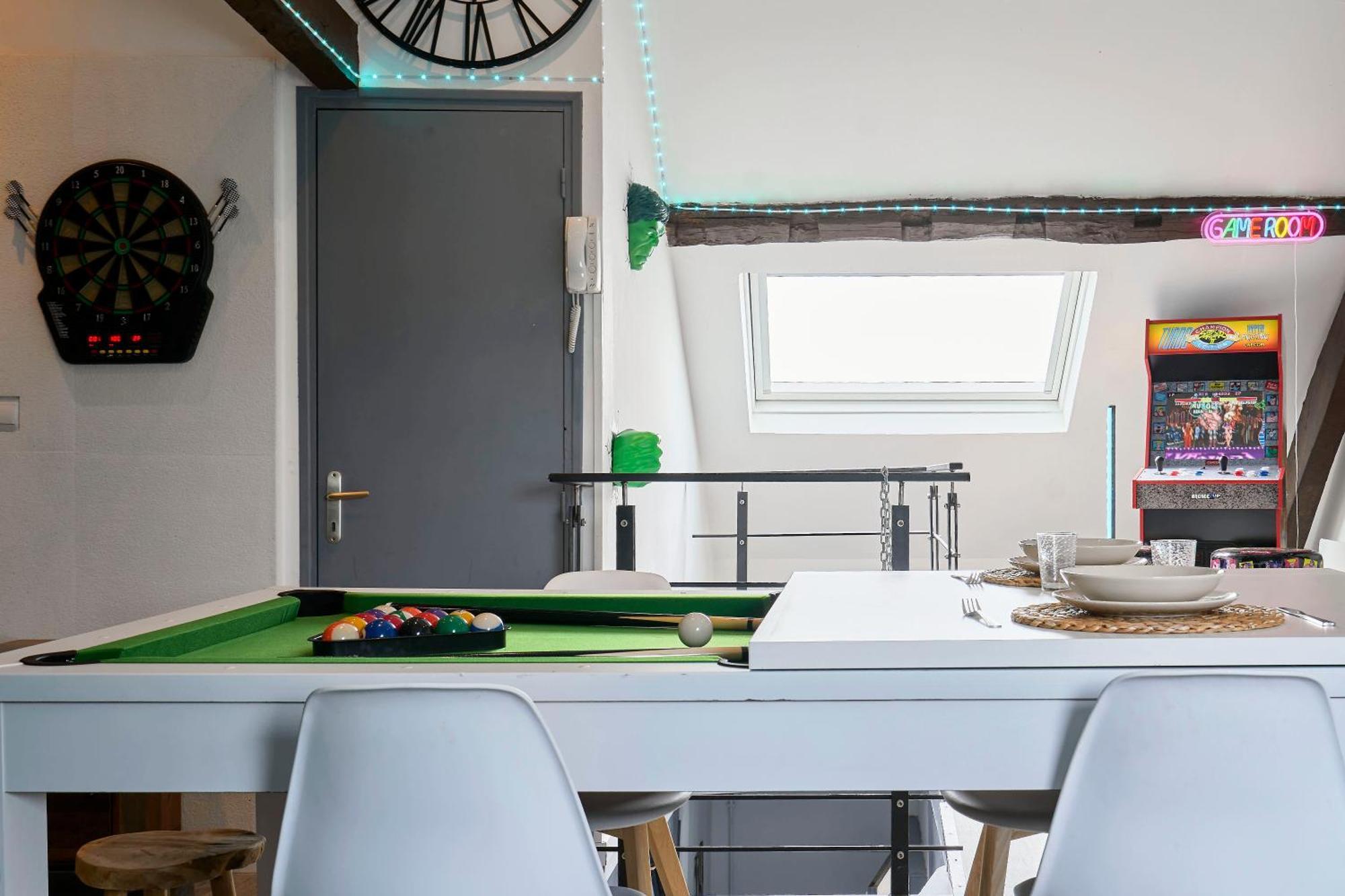 Gameclub - Les Demeures D'Adrien Apartment Carvin Bagian luar foto