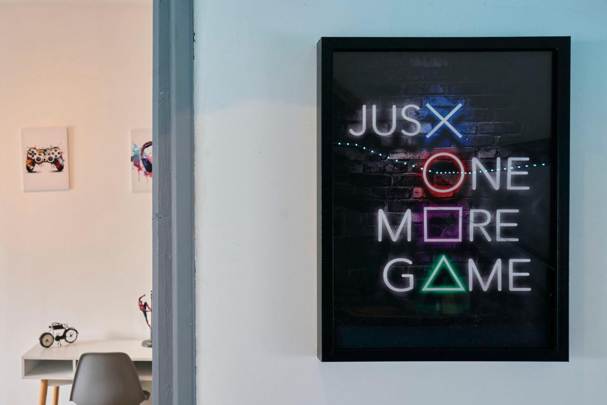 Gameclub - Les Demeures D'Adrien Apartment Carvin Bagian luar foto