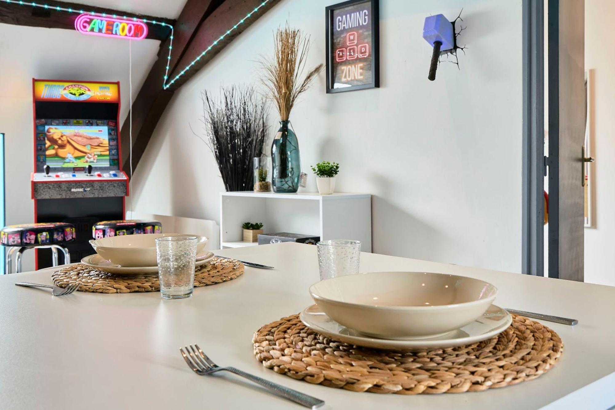 Gameclub - Les Demeures D'Adrien Apartment Carvin Bagian luar foto