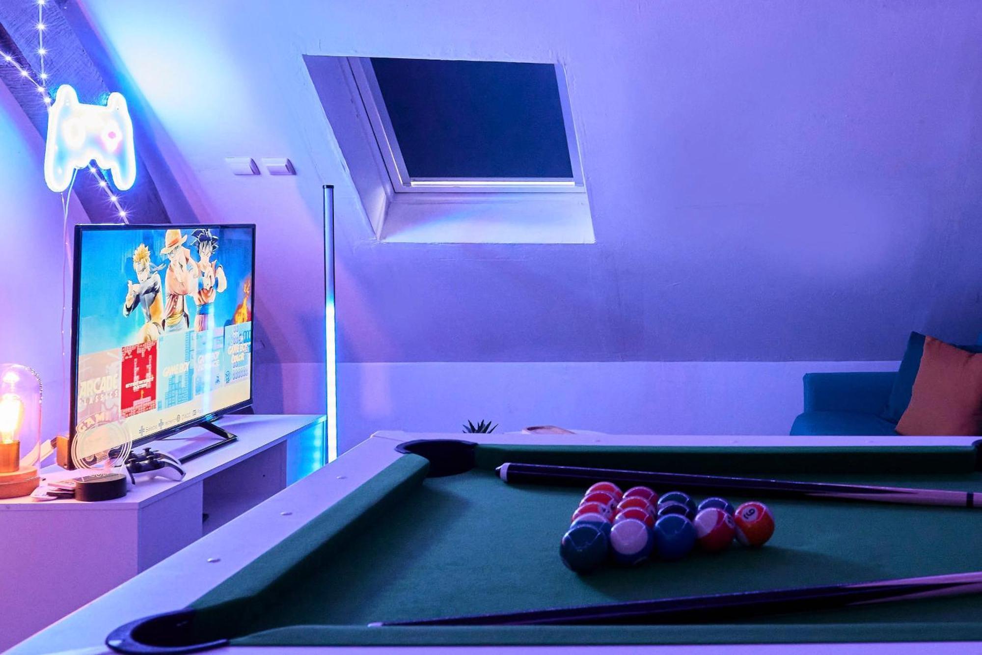 Gameclub - Les Demeures D'Adrien Apartment Carvin Bagian luar foto